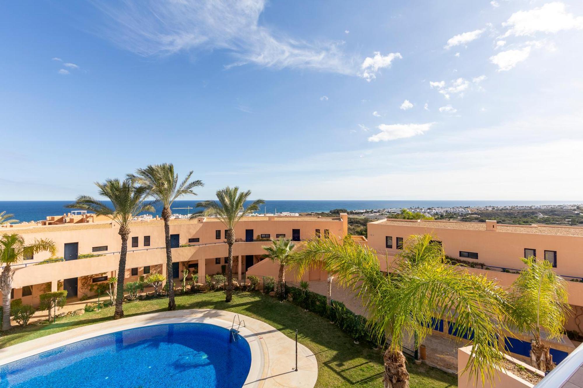 - Big Terrace Apartment
